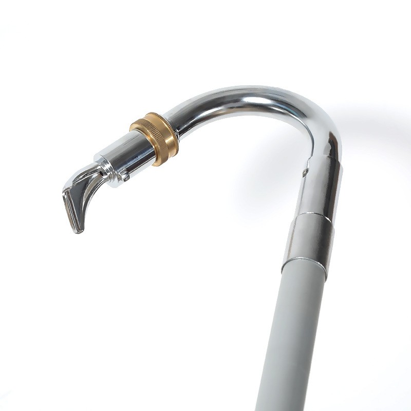 منظف الحضيض مع عمود تلسكوبي